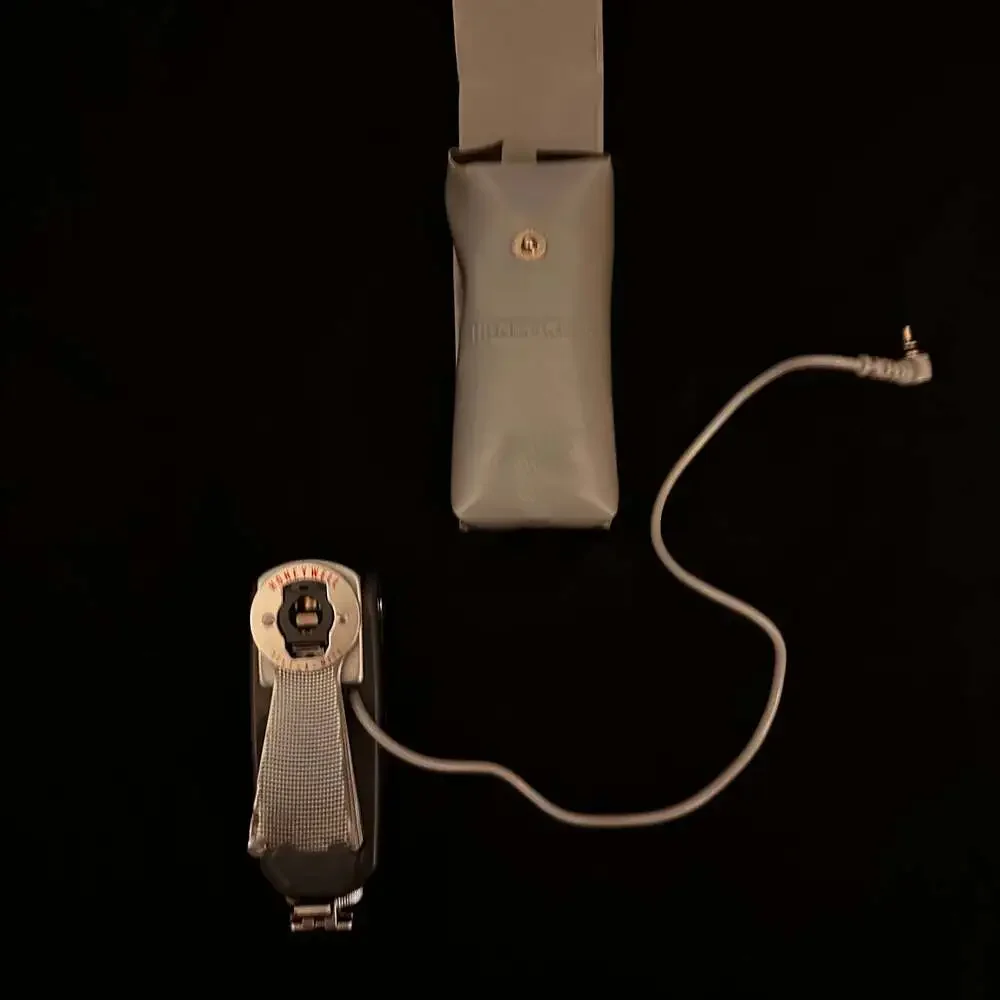 Vintage Honeywell Tilt-A-Mite Folding Fan Camera Flash with Case Vintage Honeywe